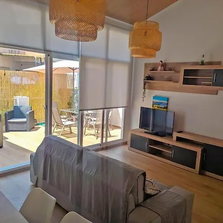 Piso Recien Reformado Con Gran Terraza *