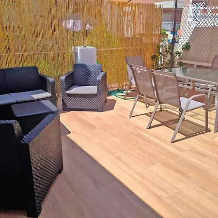 Piso Recien Reformado Con Gran Terraza