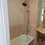 Piso Recién Reformado Con Gran Terraza Appartement